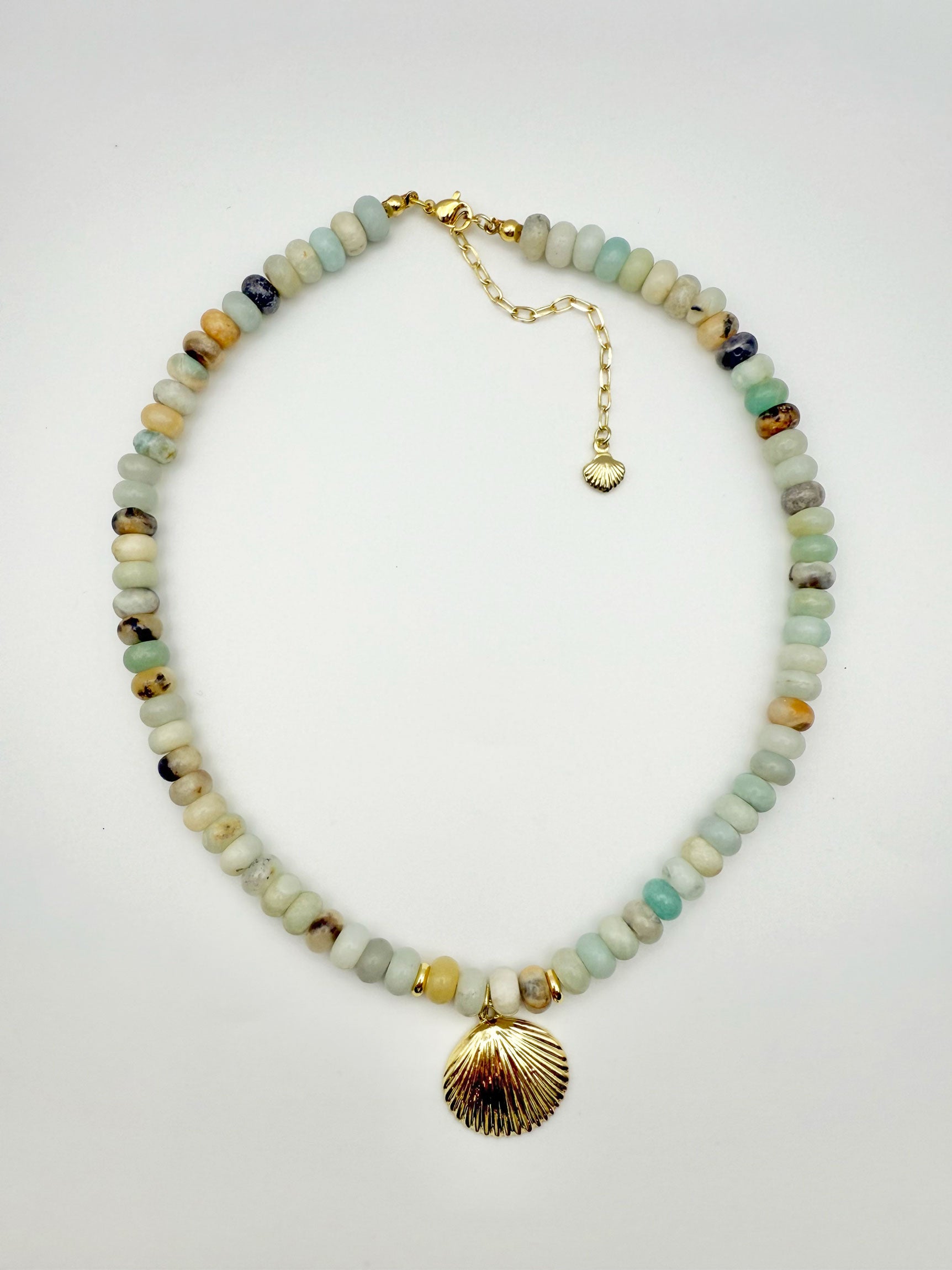 The Shelly Necklace