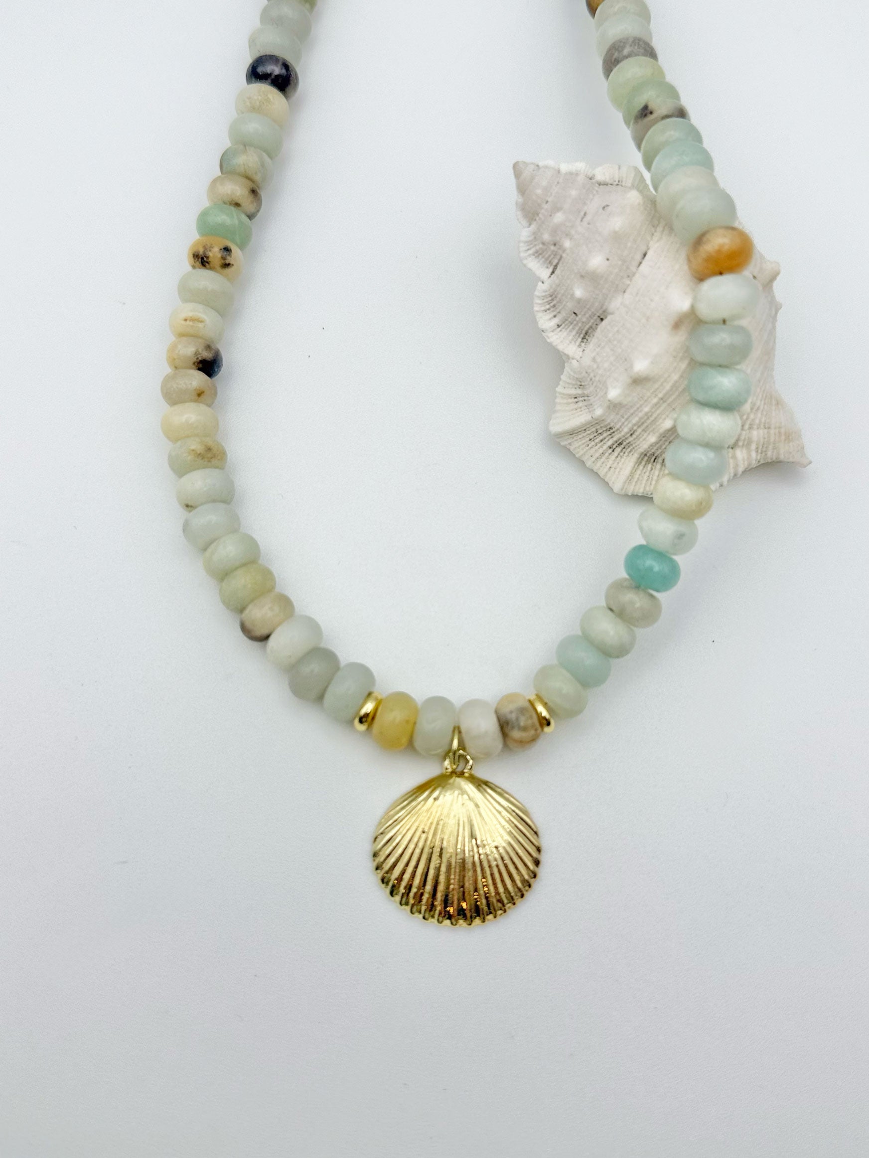 The Shelly Necklace