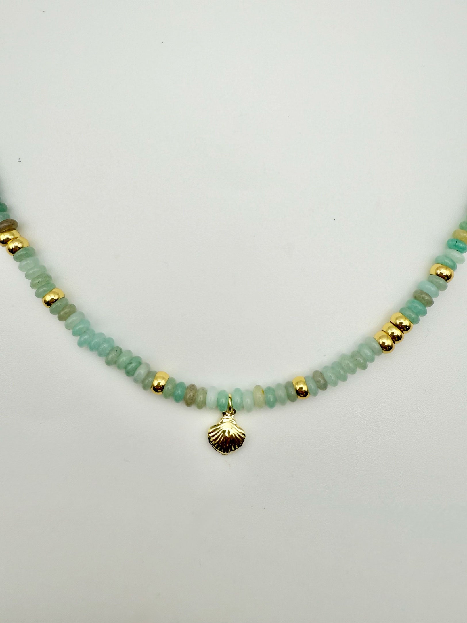 So Shellegant Necklace