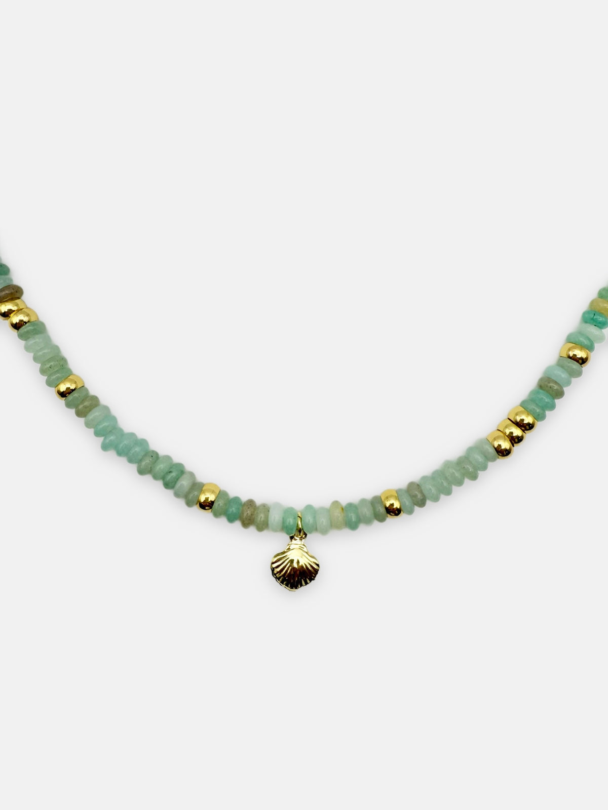 So Shellegant Necklace